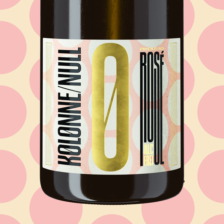 Kolonne Null Non-Alcoholic Sparkling Rosé bottle front label zoomed