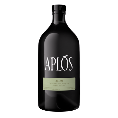 A black bottle of Aplós Calme non-alcoholic spirit with a label that includes the brand name and the product name.