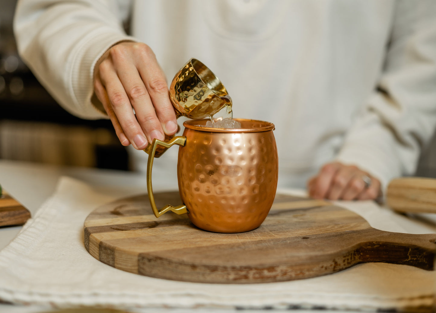 Bull in ChinaSolid Copper Hammered Mule Mug